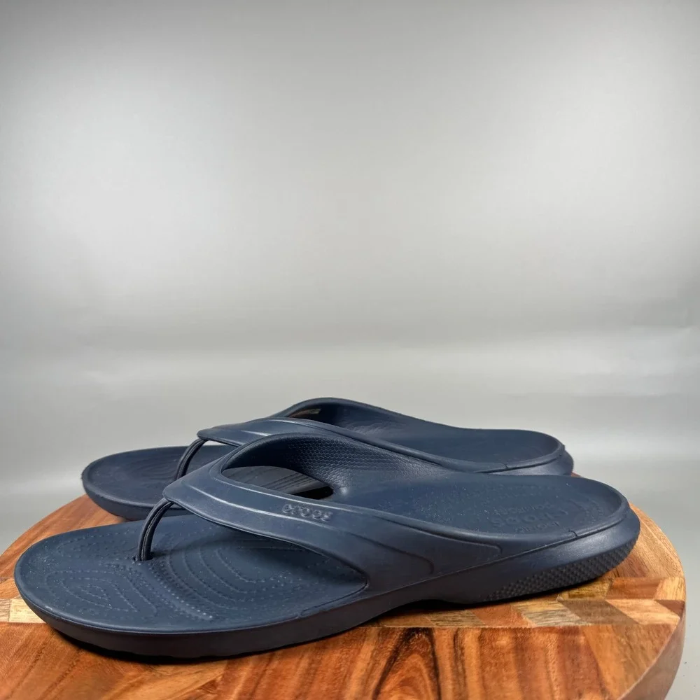 Crocs Kadee II Flip Flop Navy Blue Mens 10 Womens 12 Casual Thong Sandals